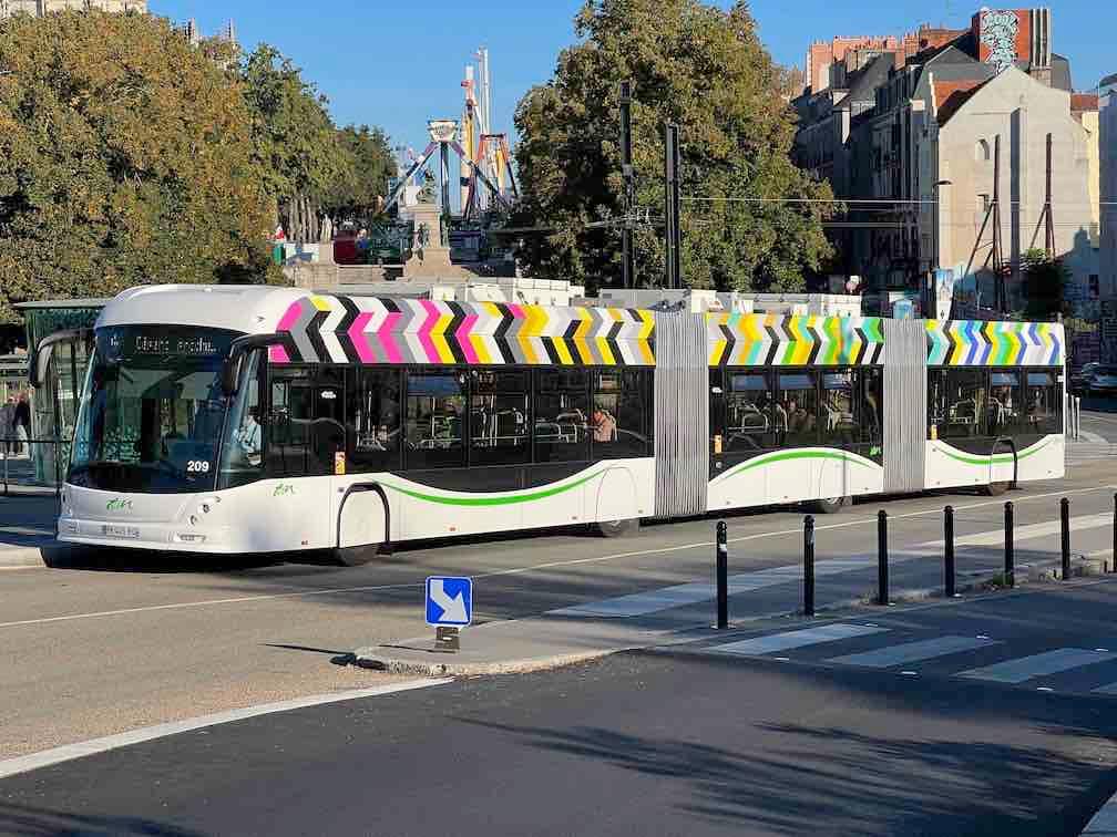 Busway du réseau TAN à Nantes